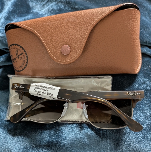 Ray-Ban polarized Clubmaster Tortoise Sunglasses with Case NWT - Picture 2 of 6